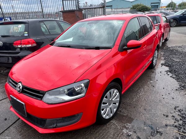 Volkswagen Polo Hatchback, Petrol, 2013, Red