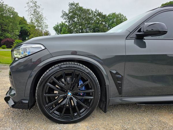 BMW X5 2021 390254096
