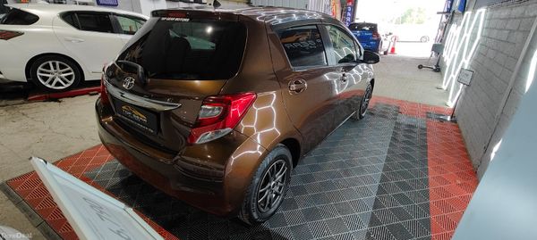 142 Toyota Yaris/ Vitz 1.3 Petrol Automatic 390256268