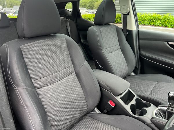 2017 (172) Nissan Qashqai N-Connecta 1.5 DCI 390268526