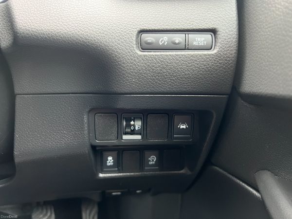 2017 (172) Nissan Qashqai N-Connecta 1.5 DCI 390268534