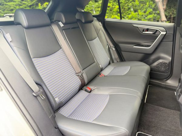 2022 Toyota Rav4 Sport CREWCAB No Vat 390270400