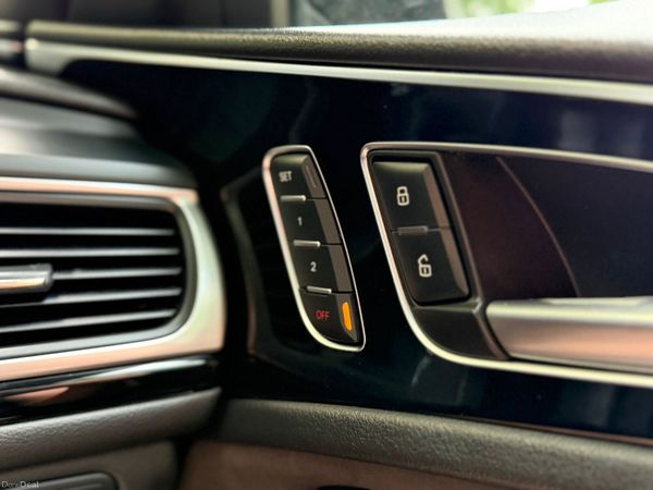 2017 Audi A6 S-Line Black edition estate! 390201194