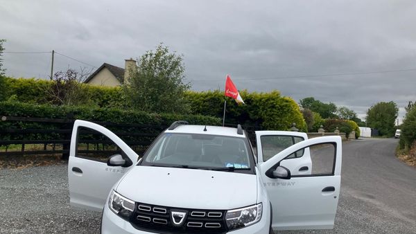 Dacia Sandero Stepway 2017 390207534