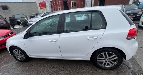 2010 Volkswagen Golf, 4 of 16