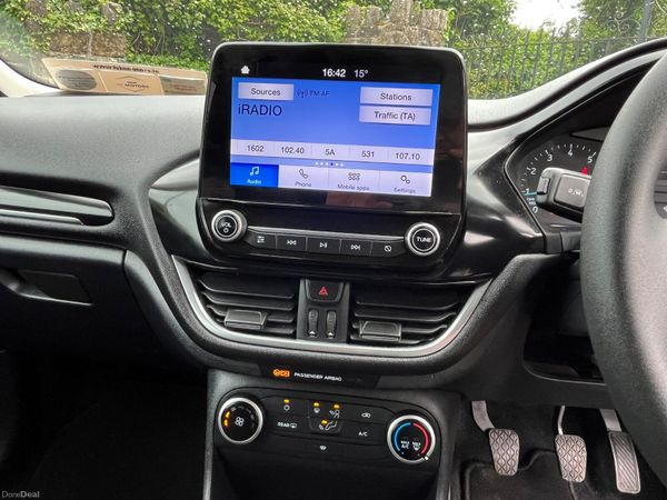 Ford Fiesta 1.0T EcoBoost Titanium 390375772