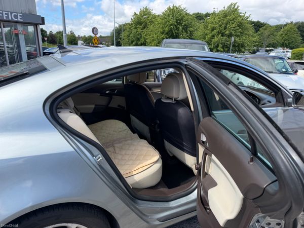 Vauxhall Insignia 2011 new nct €1990 390376628