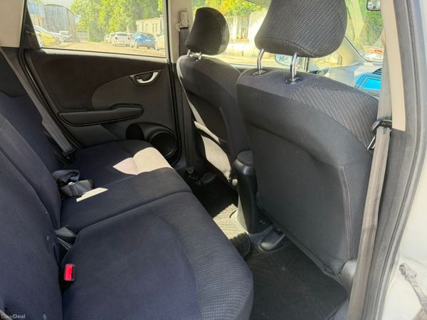 2011 Honda Fit HYBRID 1.3 390378148