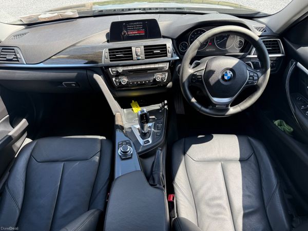 2017 BMW 3-Series Luxury Plug in Hybrid 390382732