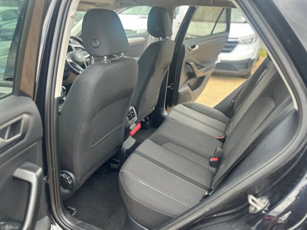 Volkswagen T-Roc Life 390396798