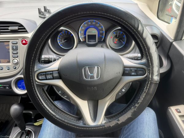 10 HONDA FIT HYBRID 1.3 390398584
