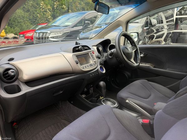 10 HONDA FIT HYBRID 1.3 390398600