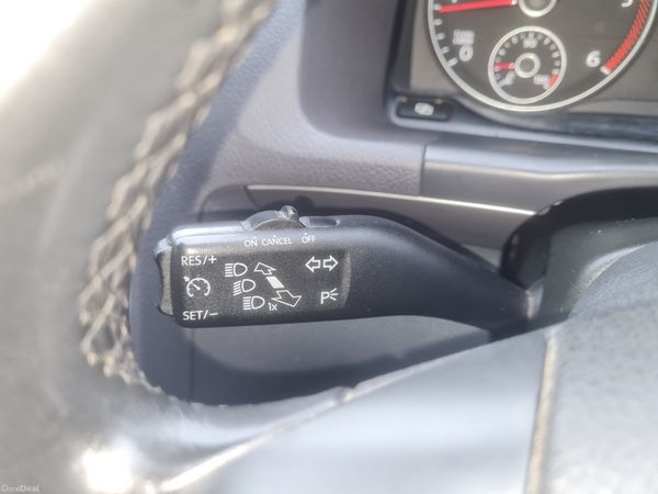 2010 Volkswagen Touran 1.6tdi 7 seater 390302742
