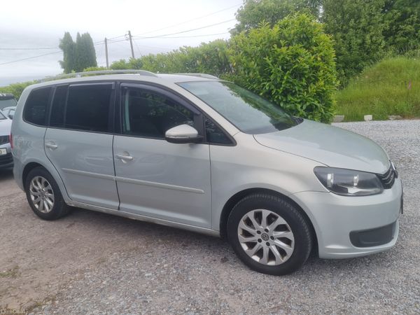 2010 Volkswagen Touran 1.6tdi 7 seater 390302778