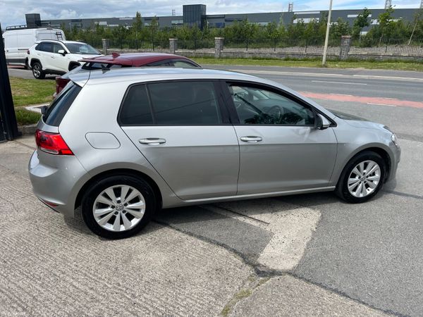 VOLKSWAGEN GOLF 2016, 1.2 TSI 5DR AUTO LOW KM 390303886