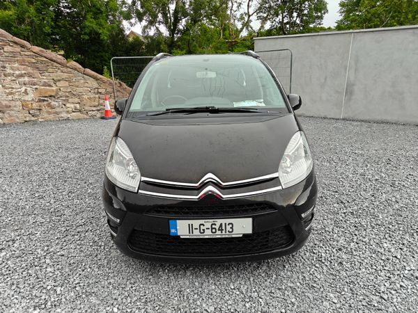 AUTO  7 SEATER NCT & TAX 390316474