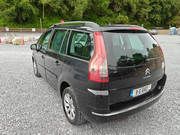 AUTO  7 SEATER NCT & TAX 390316482
