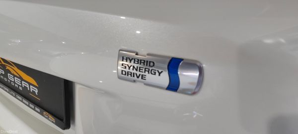 172- Toyota Prius 1.8 Petrol Hybrid 390442396