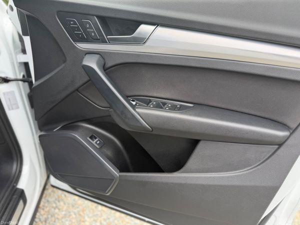 Audi Q5 2020 390448588