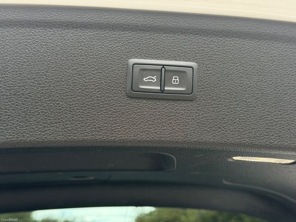 Audi Q5 2020 390448526