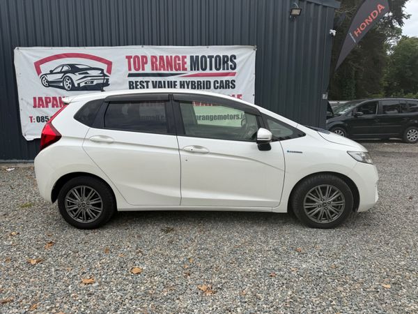 Honda Fit 2017 L package low Milage 390450890