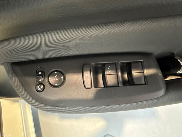 2021 Honda Fit 1.5 Hybrid Automatic,26K Miles 390452524