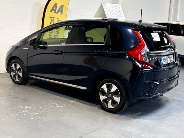 2016 Honda Fit 1.5 Hybrid Automatic,CarPlay 390452790