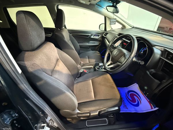 2016 Honda Fit 1.5 Hybrid Automatic,CarPlay 390452802