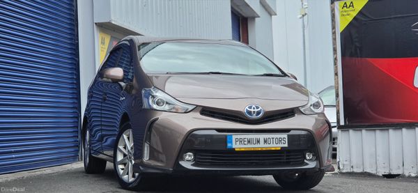 Toyota prius Alpha 7 seater 390455360