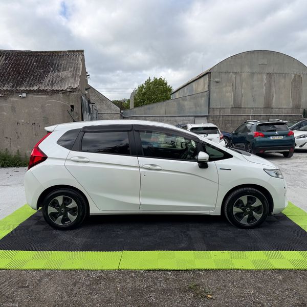 Honda Fit 2015 Hybrid 390458576