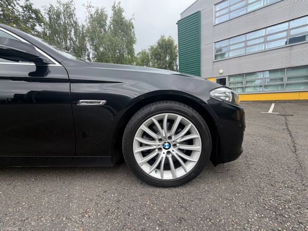 BMW 520D Luxury Edition Auto 390475692
