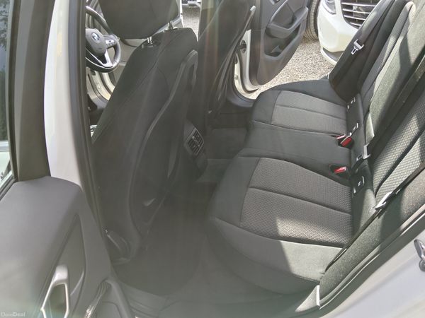 BMW 118d 390495474