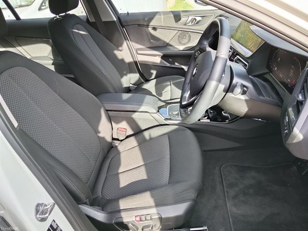 BMW 118d 390495476