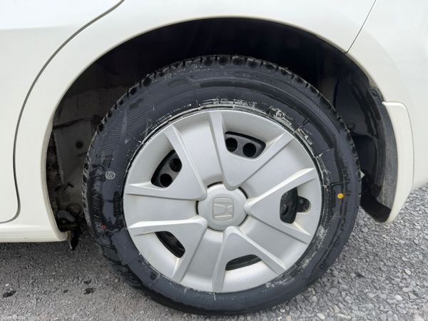 131 Honda Fit Hybrid 1.3 390401862