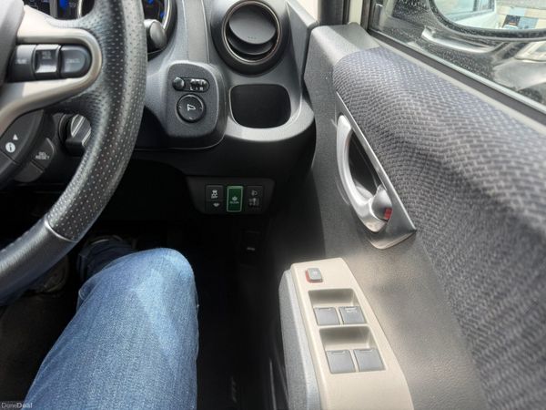 131 Honda Fit Hybrid 1.3 390401864