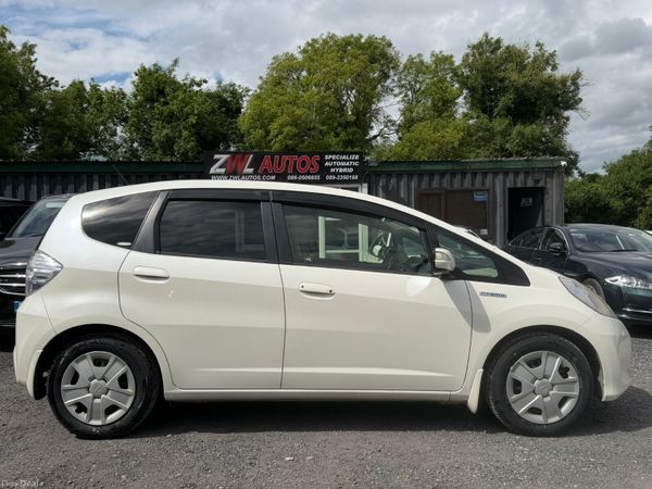 131 Honda Fit HYBRID 1.3 390402266