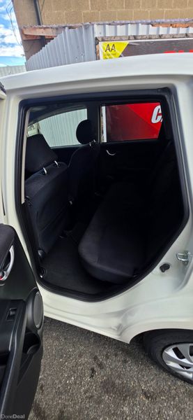 Honda Fit Hybrid Automatic 390557642