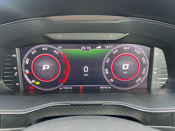 2020 (202) Skoda Superb Sportline + 2.0 TDI Estate 390557868