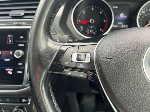 2017 (172) Volkswagen Tiguan SE 2.0 TDI BMT 390557970