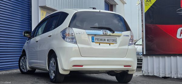 Honda Fit low Millage 390557916