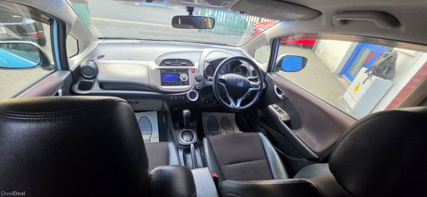Honda Fit Hybrid 390558140
