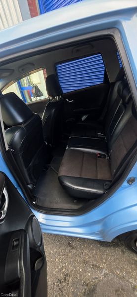Honda Fit Hybrid 390558138