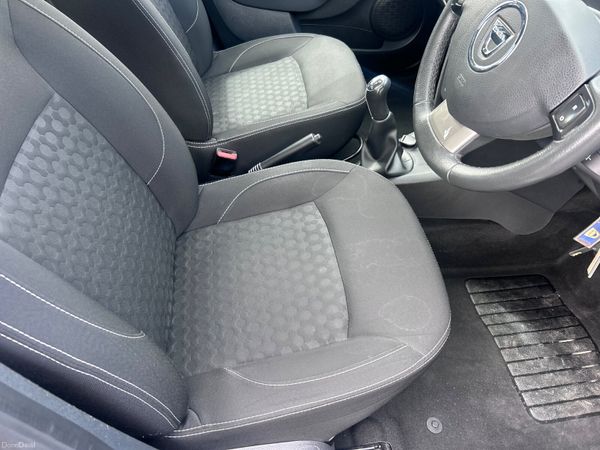 2016 DACIA SANDERO SIGNATUR 1.2 PETROL LOW KMS 390537828