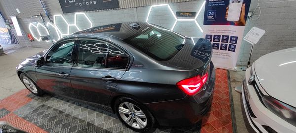 BMW 3-Series 2018 - 330e Sport 390539088