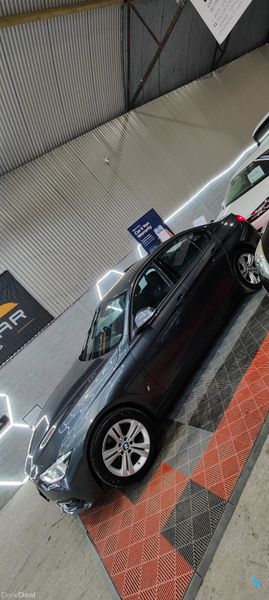 BMW 3-Series 2018 - 330e Sport 390539120