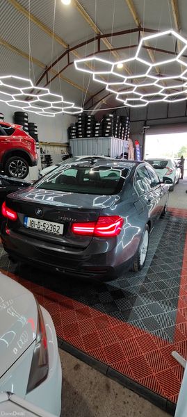 BMW 3-Series 2018 - 330e Sport 390539122