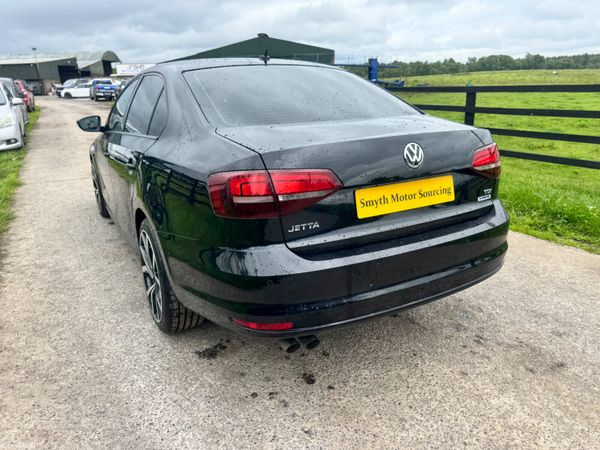 162 Volkswagen Jetta 1.6tdi BMT**BARGAIN 390539566