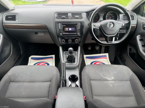 162 Volkswagen Jetta 1.6tdi BMT**BARGAIN 390539578