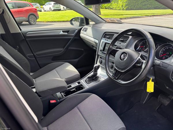 Volkswagen Golf 2015 390645732