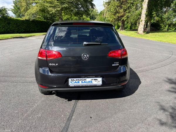 Volkswagen Golf 2015 390645734
